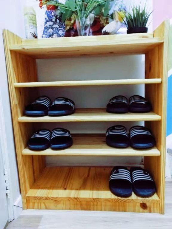 Cozy Rooms With Share The Bathroom And Kitchen بروكسل المظهر الخارجي الصورة